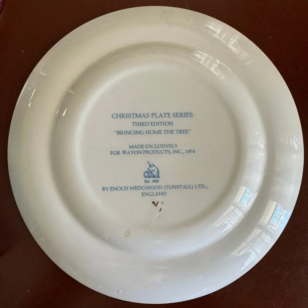 Vintage Avon Christmas Plate 1976 